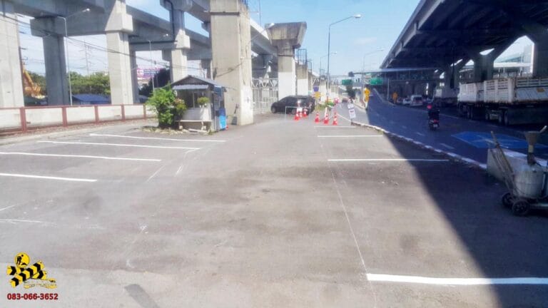 ตีเส้นจราจร ที่จอดรถ สนามบินดอนเมือง