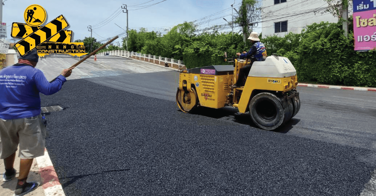ปรับพื้นลงหินคลุกและทำถนนลาดยางมะตอย ไอลีฟทาวน์ (ประชาอุทิศ 90)