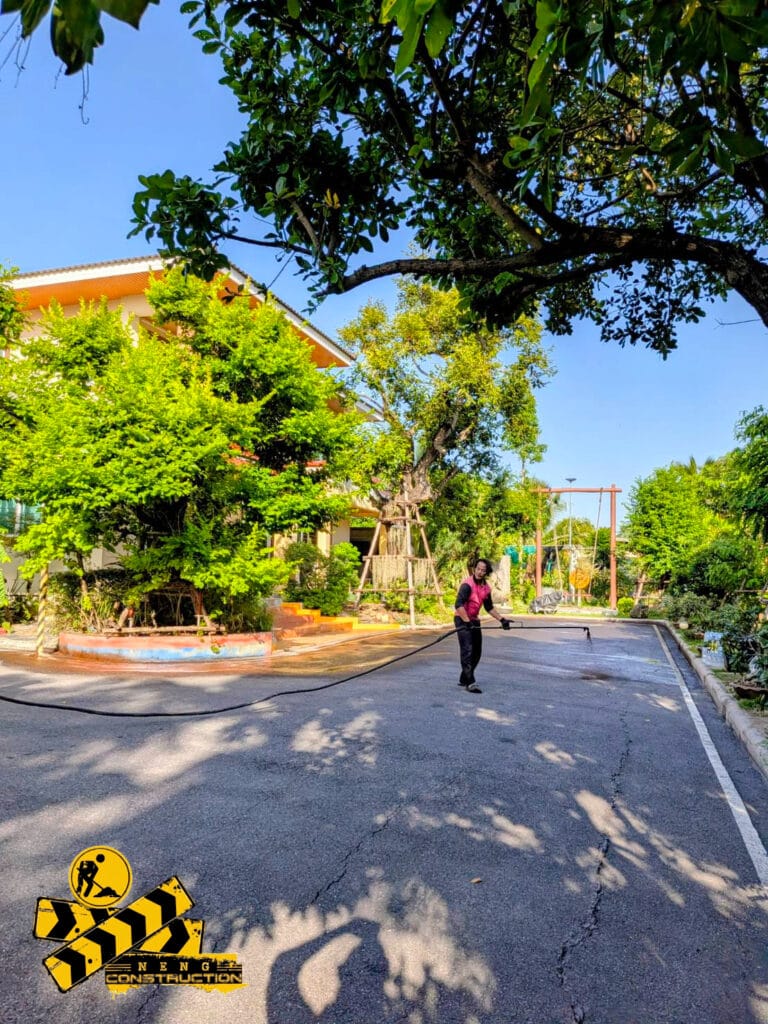 งานปรับพื้น และ ถนนยางมะตอย ย่าน วัดลาดปลาดุก บางใหญ่ จ.นนทบุรี