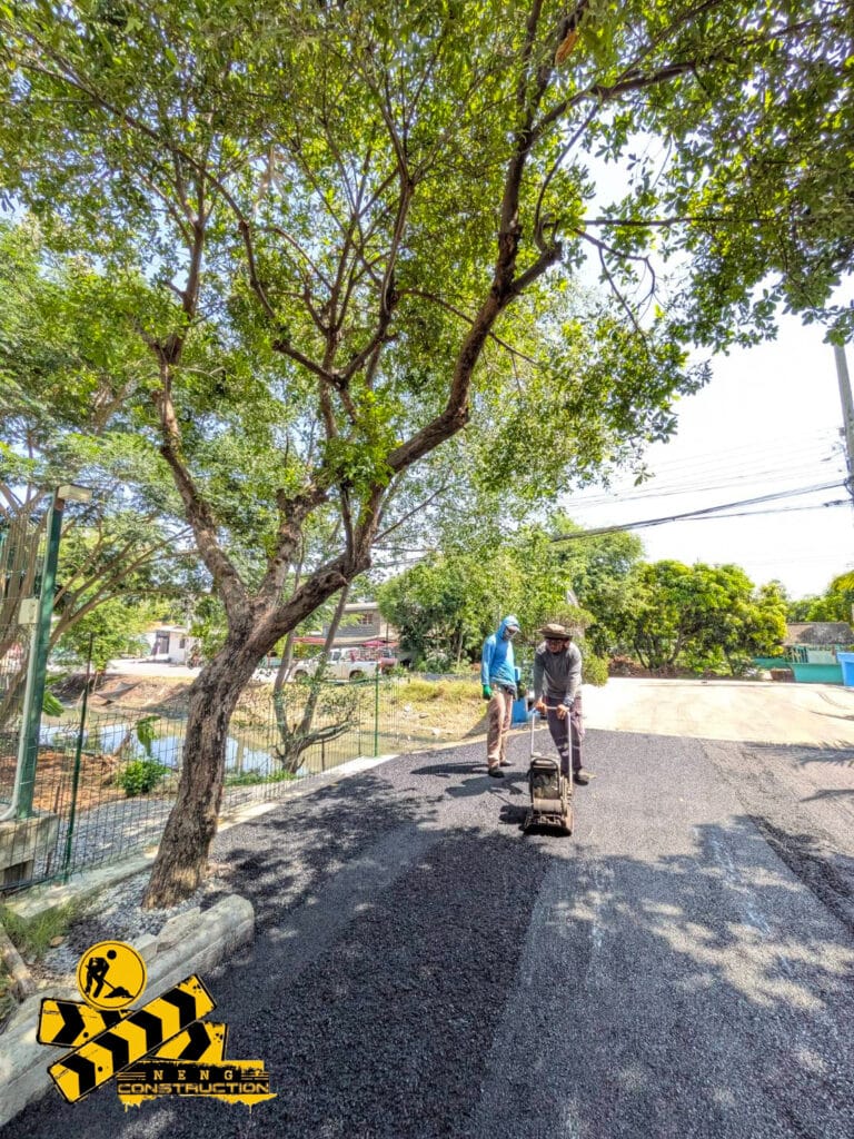 งานปรับพื้น และ ถนนยางมะตอย ย่าน วัดลาดปลาดุก บางใหญ่ จ.นนทบุรี